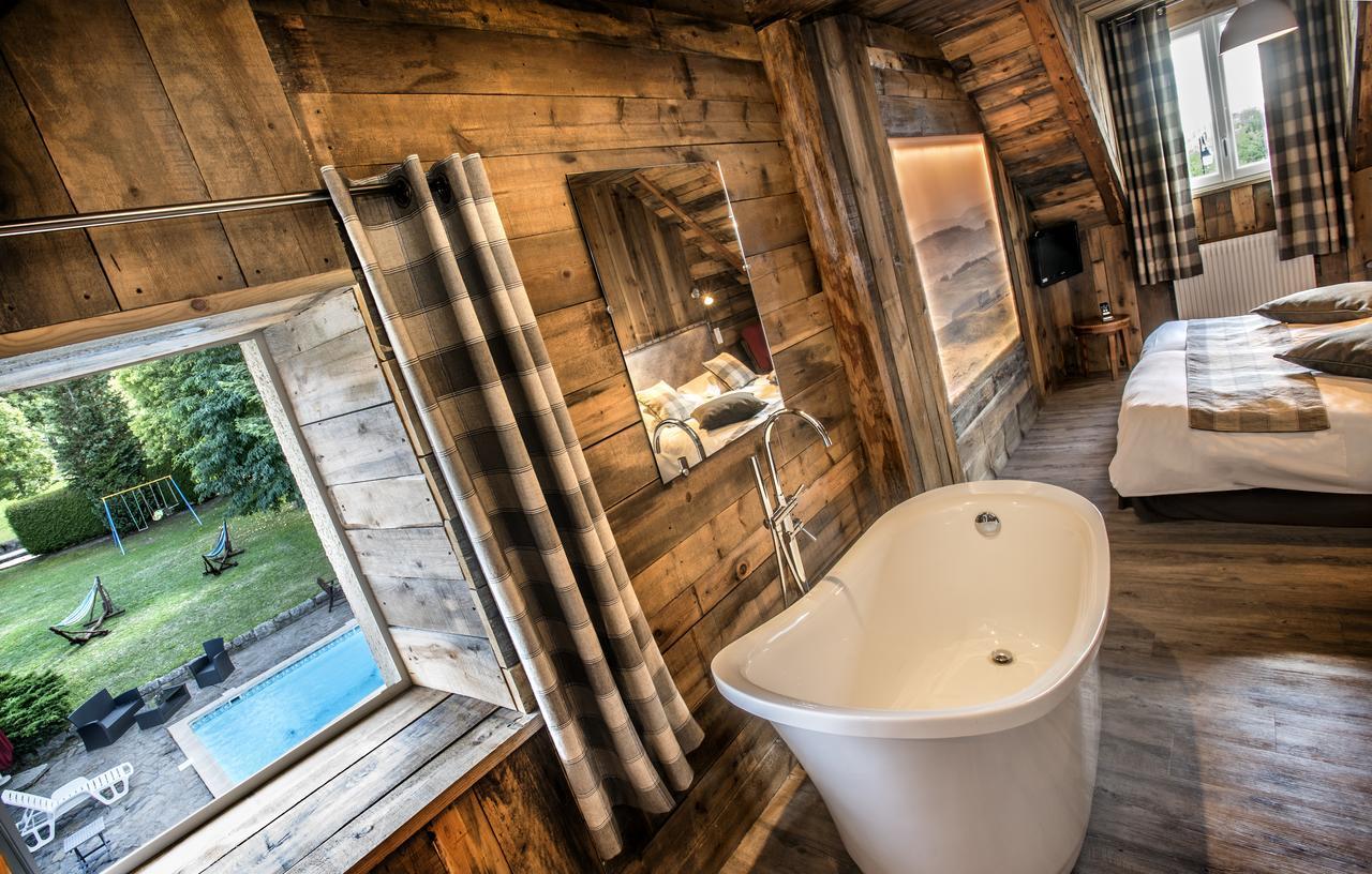 Hotel Le Rocher Blanc Albaret-Sainte-Marie Exteriör bild